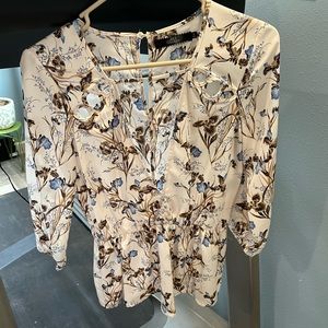 Women top small